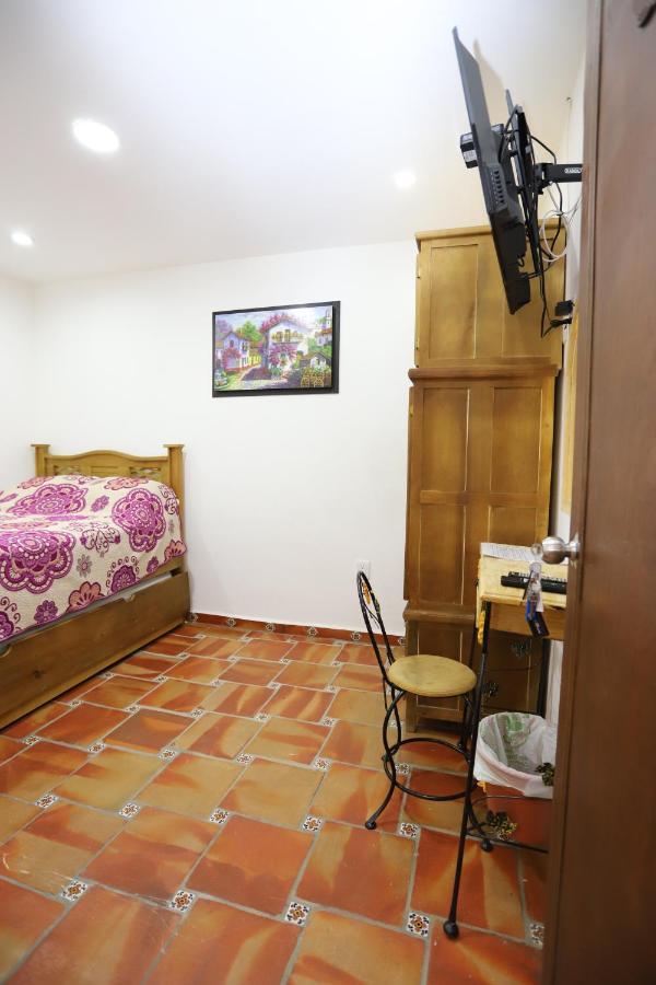 Hotel Boutique Casa Elefante Γκουανταλαχάρα Εξωτερικό φωτογραφία