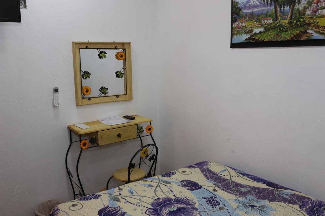 Hotel Boutique Casa Elefante Γκουανταλαχάρα Εξωτερικό φωτογραφία